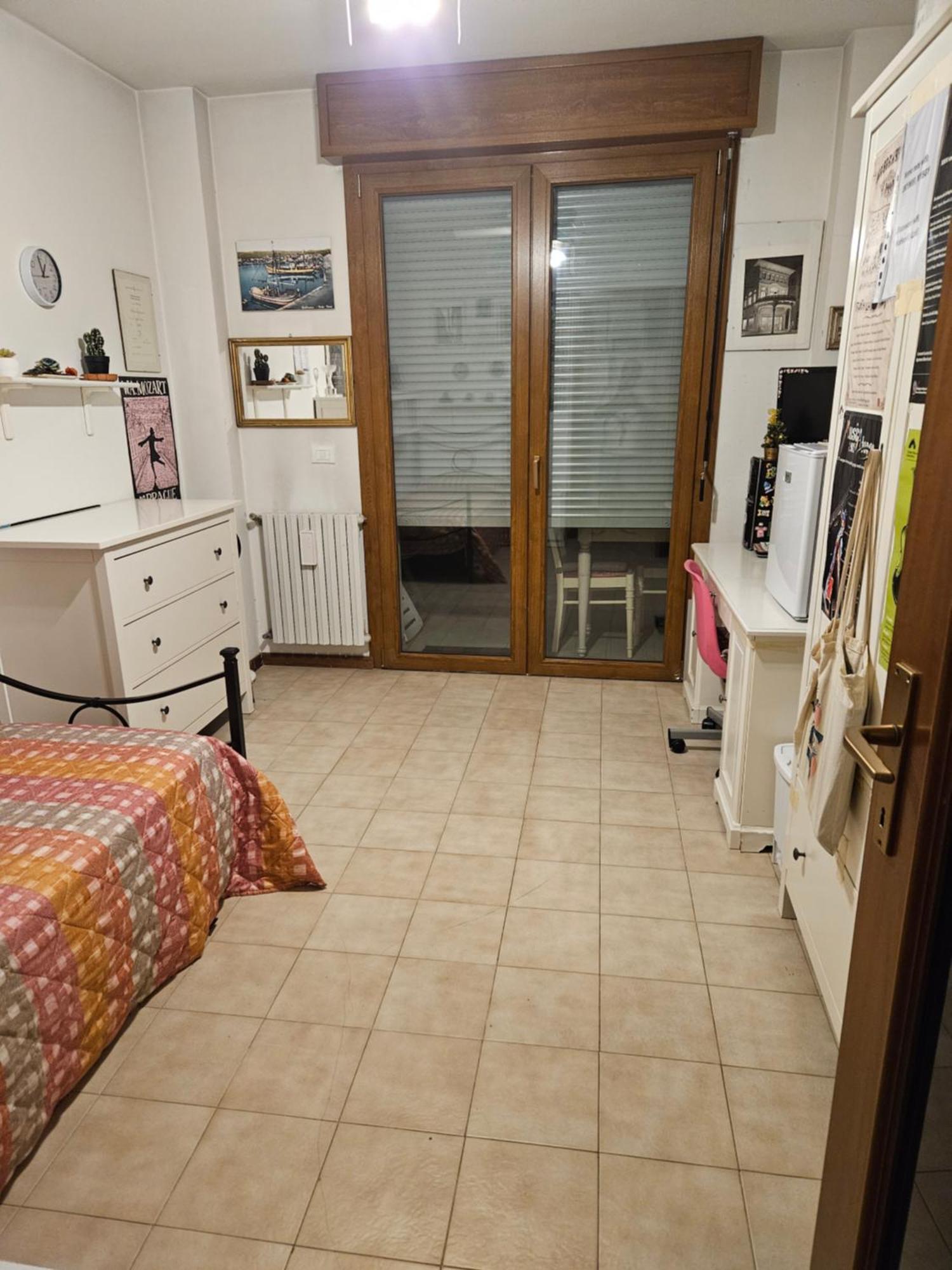 Stanza In Appartamento Privato Zona San Vitale Bologna Exteriör bild